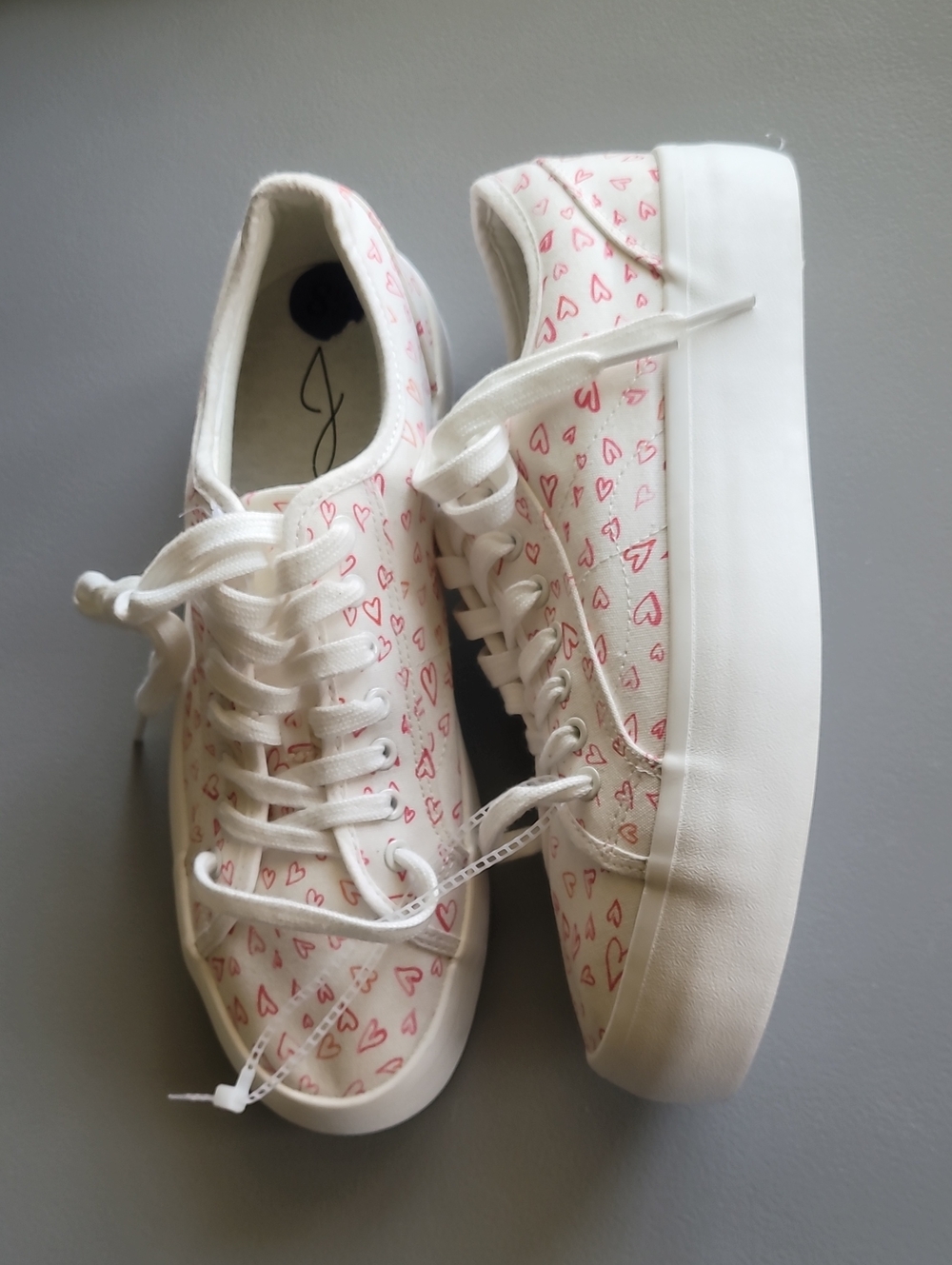 Joie Huxley Hearts Print Canvas Platform Sneakers Sz 8.5 - Picture 1 of 6